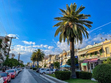 Sparti Yunanistan 'ın modern kentsel manzarası. Sparti, Laconia, Yunanistan ve Avrupa 'daki ünlü antik Sparta kentini anmak amacıyla kuruldu.
