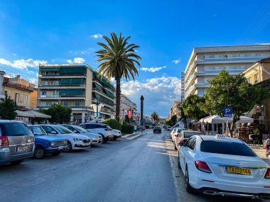 Sparti Yunanistan 'ın modern kentsel manzarası. Sparti, Laconia, Yunanistan ve Avrupa 'daki ünlü antik Sparta kentini anmak amacıyla kuruldu.