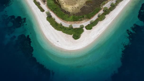 Luftaufnahme Des Ikonischen Strandes Agios Dimitrios Auf Der Insel Alonissos — Stockvideo