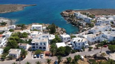 Yunanistan 'ın Kythera adasındaki Avlemonas veya Avlemon köyünün hava manzarası.