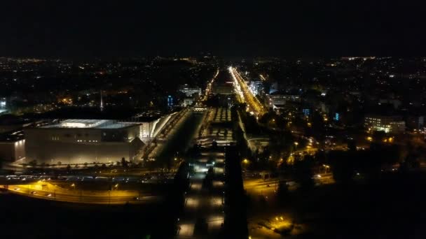 夜のアテネ南部の空中都市景観 Stavros Niarchos Snfcc 文化センター建築デザイン アテネ ギリシャ — ストック動画