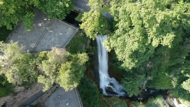 Flygfoto Panoramautsikt Över Kraftfulla Vattenfallen Edessa Och Det Omringade Området — Stockvideo
