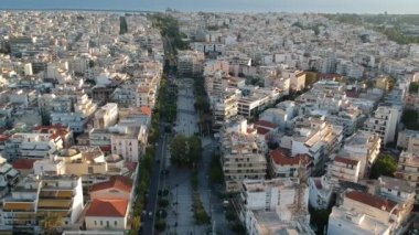 Yunanistan 'ın Kalamata şehrinin merkezinde güzel bir manzara var. Messenia, Yunanistan, Avrupa üzerinde hava fotoğrafçılığı