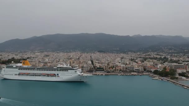 Costal Riviera Yolcu Gemisinin Deniz Kenti Kalamata Messenia Yunanistan Dan — Stok video