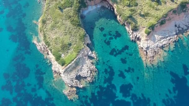 Luftaufnahme Über Den Majestätischen Strand Von Kokkinokastro Auf Der Insel — Stockvideo