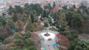 Yunanistan 'ın Pieria kentindeki Katerini kentinin üzerinde havadan panoramik manzara