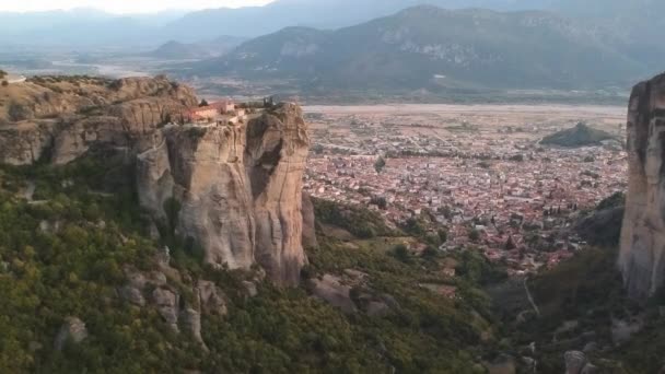 Letecký Pohled Meteoru Skalní Útvar Středním Řecku Hostí Jeden Největších — Stock video