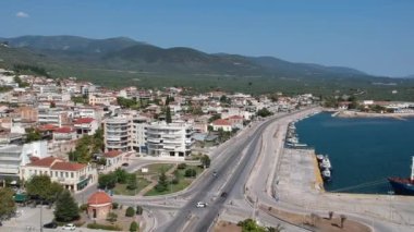 Güzel sahil kasabası Stylis 'in ya da daha iyi bilinen Stylida' nın hava panoramik manzarası. Orta Yunanistan 'da Lamia kenti ve Kamena Vourla kenti yakınlarında yer almaktadır..