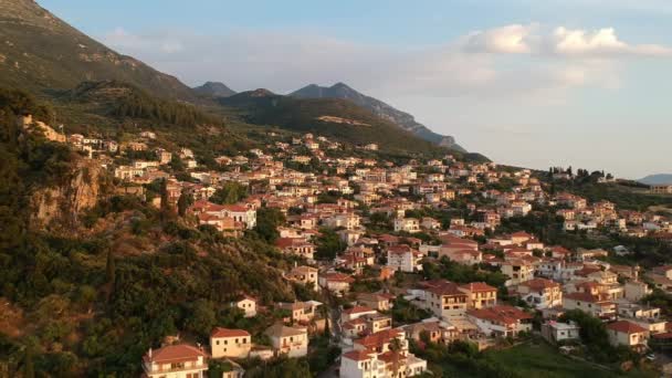 Letecký Pohled Historický Hrad Pobřežního Města Kyparissia Při Západu Slunce — Stock video