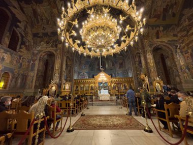 Kalamata, Messenia, Yunanistan 'daki Agii Taksikemerleri (En Büyük Tugayların Kutsal Tapınağı) kilisesinin iç manzarası