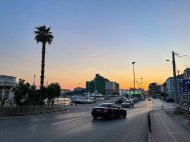 Messenia 'daki Kalamata limanının güzel manzarası, Yunanistan' daki Mora.