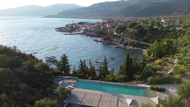 Vue Aérienne Magnifique Village Balnéaire Kardamyli Grèce Situé Dans Région — Video