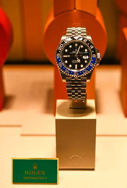 Rolex Luxe Horloges Koop Rolex Shop Raamvertoning Zwitserland Stockfoto