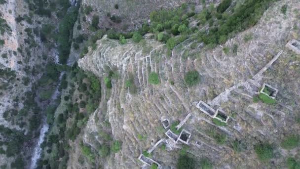 希腊Messenian Mani地区Avia Gaitses村附近著名的里多莫峡谷的空中景观 — 图库视频影像