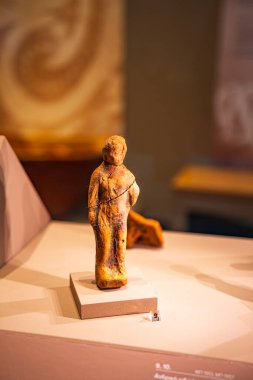 Pylos Kalesi, Niokastro bölgesindeki Pylos Arkeoloji Müzesi 'nin içinde. Sergiler tarih öncesi dönemden Roma dönemine kadar uzanıyor..