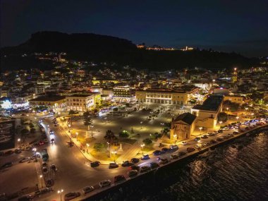 Zakynthos kasabasında hava panoramik gece görüşü. Zakynthos, Yunanistan 'daki İyon Adaları