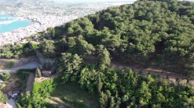 Gün batımında Zakynthos şehrinin hava panoramik manzarası. Zakynthos Adası, İyon Denizi, Batı Yunanistan