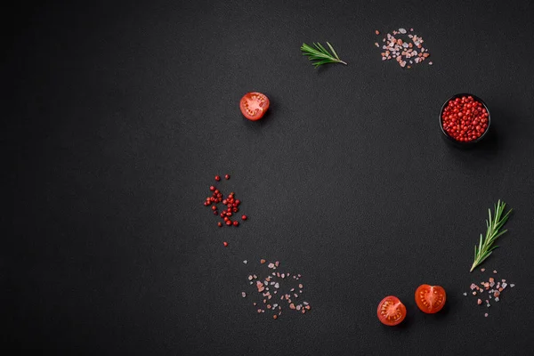 Ingredientes Para Cozinhar Delicioso Prato Vegetariano Tomates Cereja Alecrim Sal — Fotografia de Stock