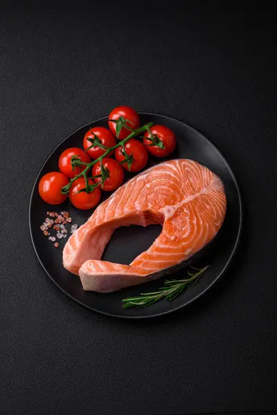 Fresh Raw Salmon Steak Spices Herbs Prepared Grilled Baking Healthy — Stock Photo, Image