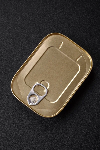 Tin Aluminum Rectangular Can Canned Food Key Dark Concrete Background — 스톡 사진