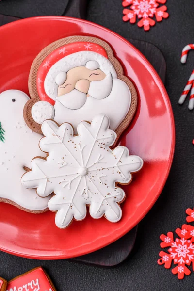 Beautiful Bright Colorful Homemade Gingerbread Cookies Ceramic Plate Dark Concrete — Stock Photo, Image