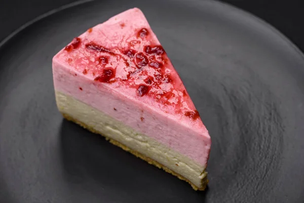 Νόστιμο Γλυκό Γλυκό Cheesecake Επιδόρπιο Γεύση Βατόμουρο Και Φιστίκι Υφή — Φωτογραφία Αρχείου