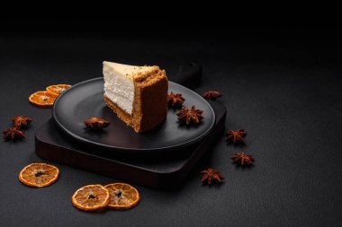 Beton kaplamalı lezzetli cheesecake keki. Lezzetli kahvaltı tatlısı