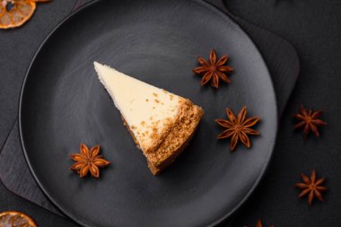 Beton kaplamalı lezzetli cheesecake keki. Lezzetli kahvaltı tatlısı