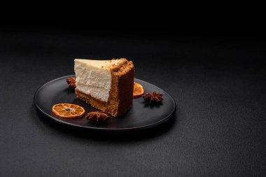 Beton kaplamalı lezzetli cheesecake keki. Lezzetli kahvaltı tatlısı