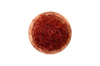 Koyu bir arka planda kırmızı ince acı biber iplikleri. Asya yemeklerini süslemek için