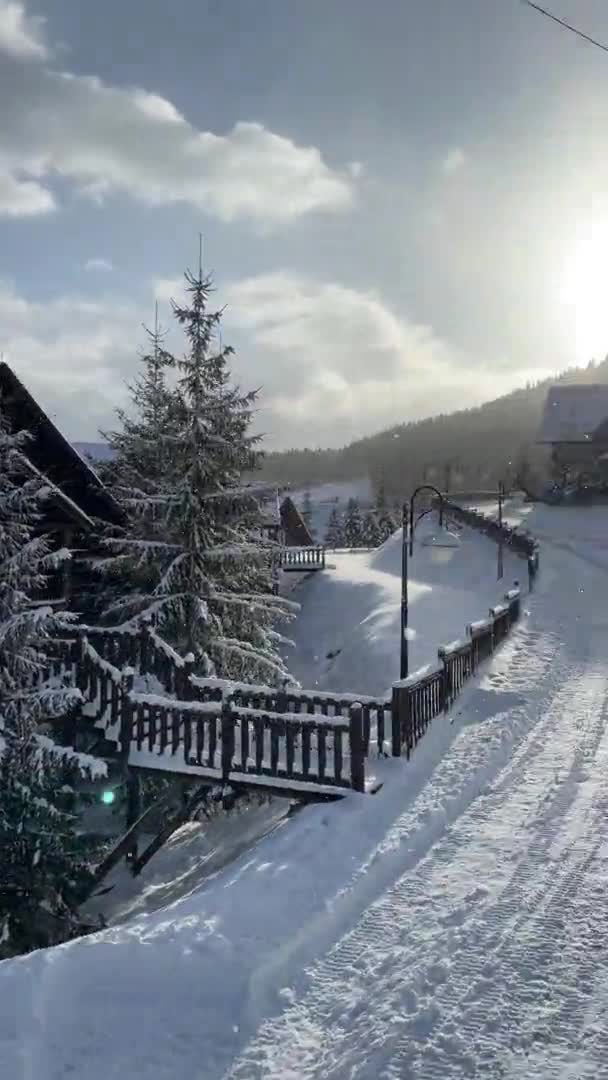 Vídeo Subida Del Telesilla Pista Esquí Una Estación Montaña Invierno — Vídeos de Stock