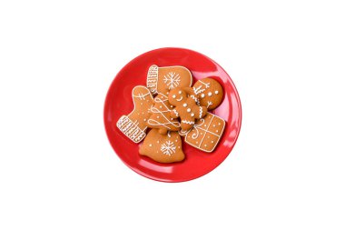 Koyu beton arka planda tahta küplerle Noel partisi yazıları. Tasarımınız için kopyalama alanı olan kartpostal