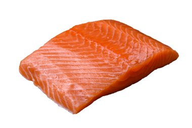 Koyu beton arka planda baharat ve bitkilerle taze çiğ balık filetosu.