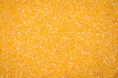 Mısır taneleri ya da parçacıklar ham olduğunda sarı renktedir. Lezzetli, besleyici yulaf lapası pişiriyorum.