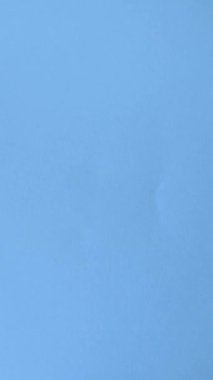 Pakistan vatandaşının uluslararası pasaportu koyu beton arka planda, uluslararası seyahat