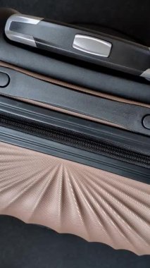 Bavulunda Nijerya vatandaşının uluslararası pasaportu havaalanından kalkış, uluslararası seyahat.