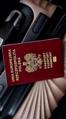 Polonya vatandaşının uluslararası pasaportu