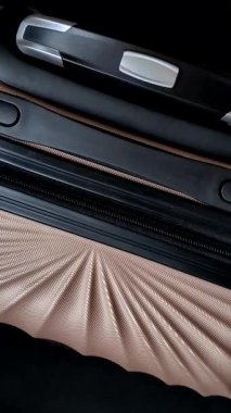 Uluslararası pasaport bavulunda İran vatandaşı, havaalanından kalkış, uluslararası seyahat