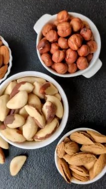 Brezilya fındığı kasede, selenyum içerikli bir yemek. Faydalı vejetaryen yemekleri