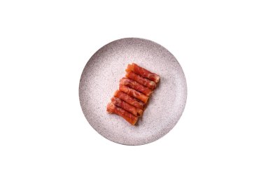 Peynir ve et, jamon ya da jambonlu sandviç. Kutlama masası için antipasti ya da lezzetler.