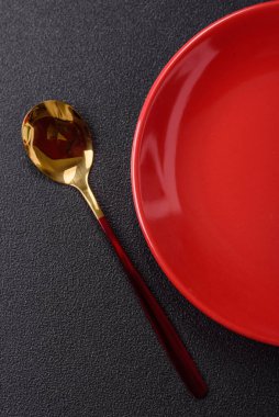 Boş kaşık tabağı, yemek masası için çatal bıçak takımı. Yemekler için mutfak boş tabağı