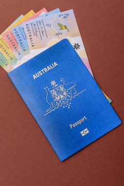 Seyahat etmek, uçmak ve iş yapmak için Avustralya pasaportu. Avustralya belgesi, sınırı geçmek için kimlik