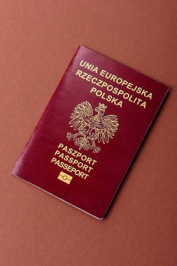 Polonya pasaportu seyahat, uçmak ve iş yapmak için. Polonya belgesi, sınırı geçmek için kimlik