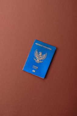 Seyahat, uçmak ve iş yapmak için Endonezya pasaportu. Endonezya belgesi, sınırı geçmek için kimlik