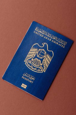 Seyahat etmek, uçmak ve iş yapmak için OAE pasaportu. Sınırı geçmek için Arapça belge