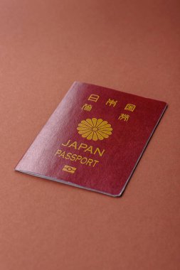 Seyahat etmek, uçmak ve iş yapmak için Japon pasaportu. Japonya belgesi, sınırı geçmek için kimlik