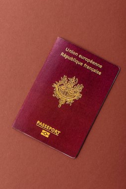 Seyahat etmek, uçmak ve iş yapmak için Fransız pasaportu. Fransa belgesi, sınırı geçmek için kimlik