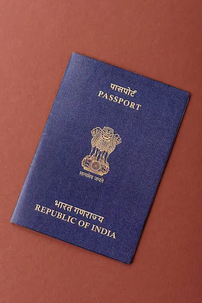 Seyahat etmek, uçmak ve iş yapmak için Hindistan pasaportu. Hindistan belgesi, sınırı geçmek için kimlik