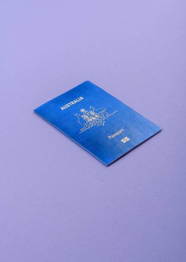 Seyahat etmek, uçmak ve iş yapmak için Avustralya pasaportu. Avustralya belgesi, sınırı geçmek için kimlik