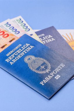 Seyahat etmek, uçmak ve iş yapmak için Arjantin pasaportu. Arjantin belgesi, sınırı geçmek için kimlik